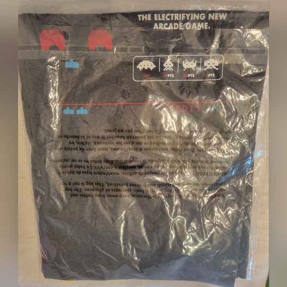 Space Invaders T-shirt NEW Unisex XL - Picture 2 of 2